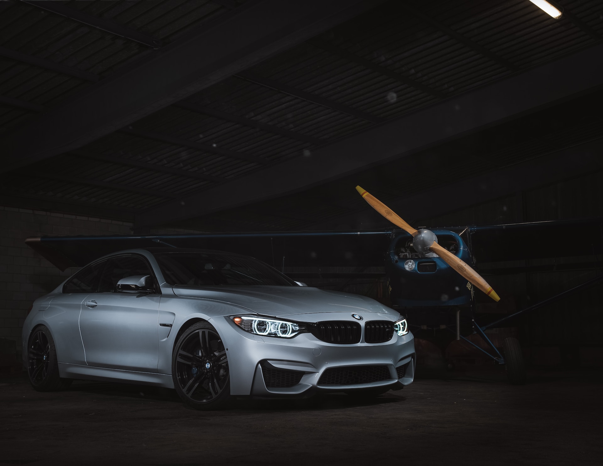 luca-david-bQNlTbMcj64-unsplash